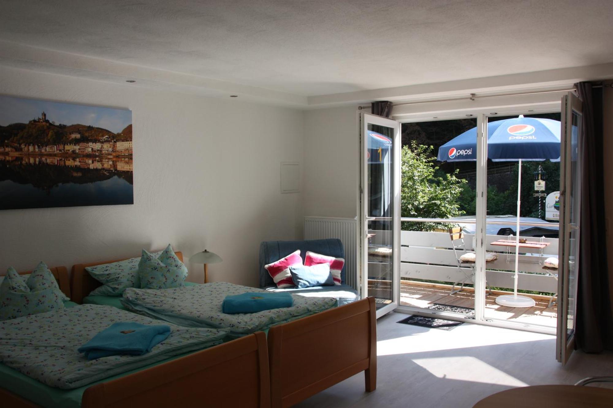 קוכם Pension Camping Schausten מראה חיצוני תמונה