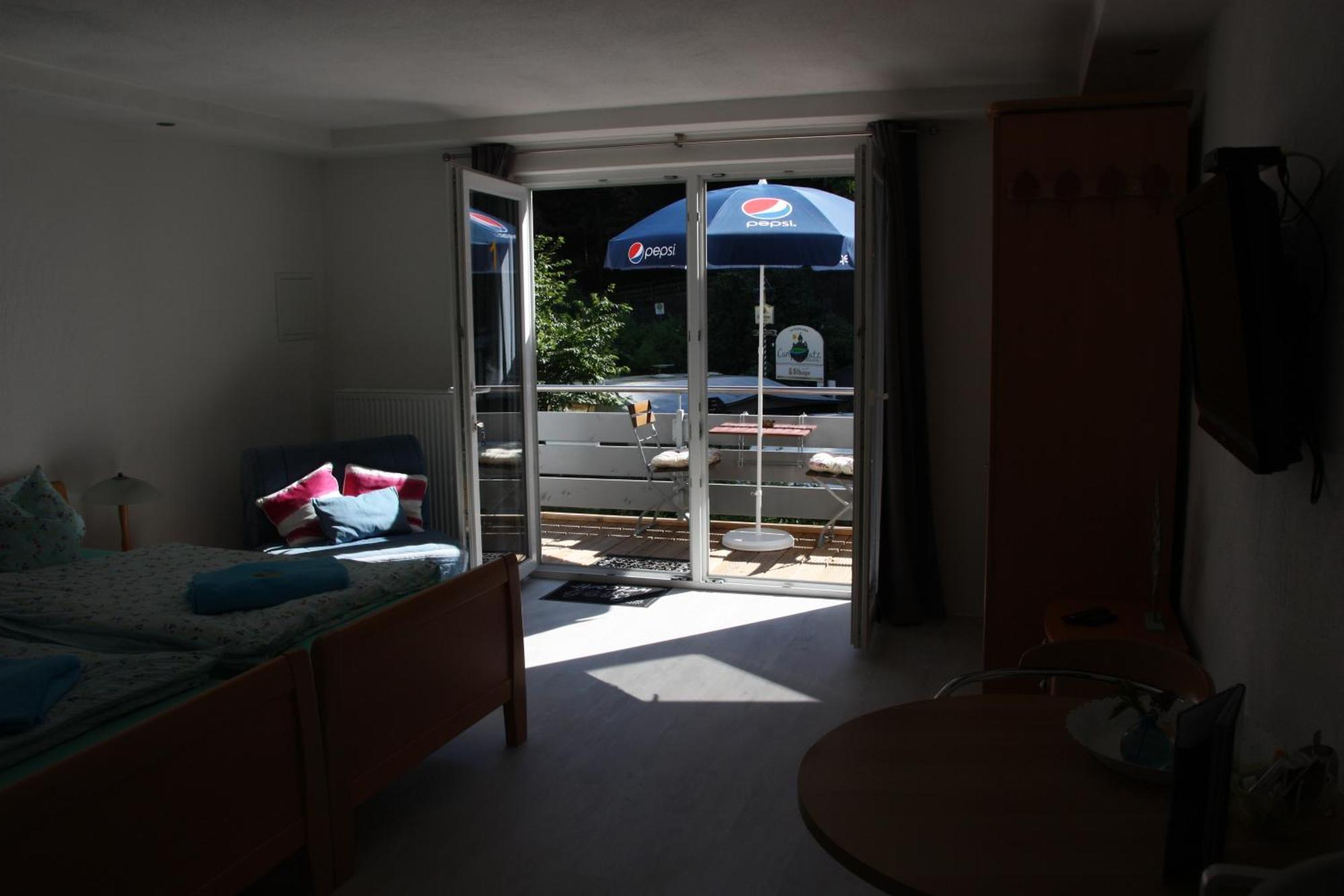 קוכם Pension Camping Schausten מראה חיצוני תמונה